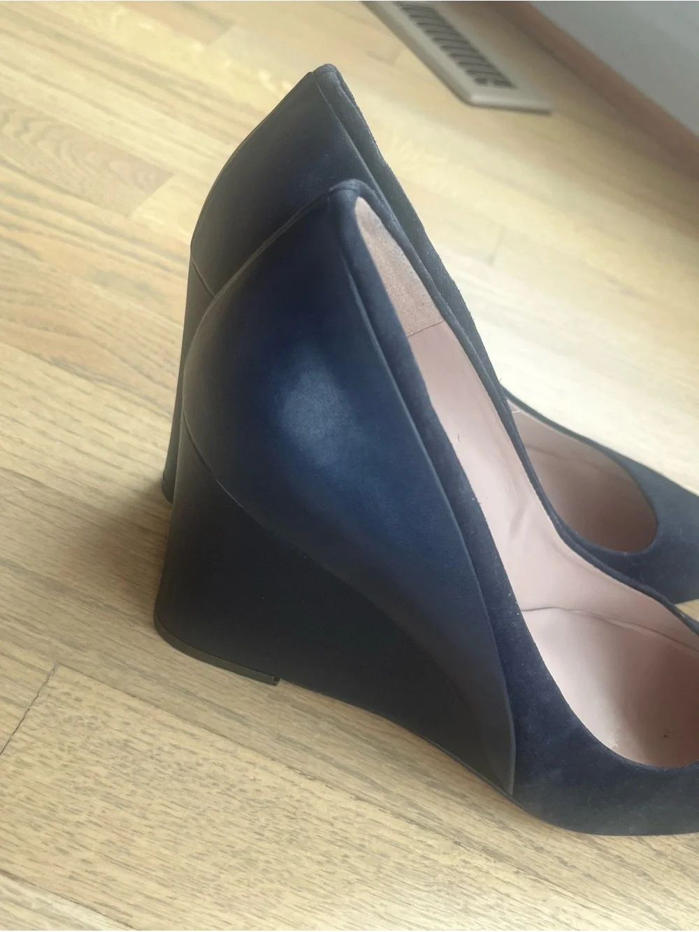 Nine West Women's Navy Pointed-Toe wedge heels - suede / leather combo